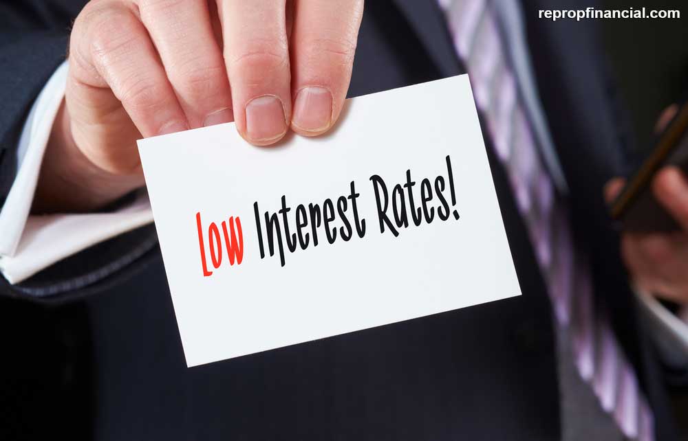 What Is a Low-rate Mortgage Rush? image What Is a Low-rate Mortgage Rush